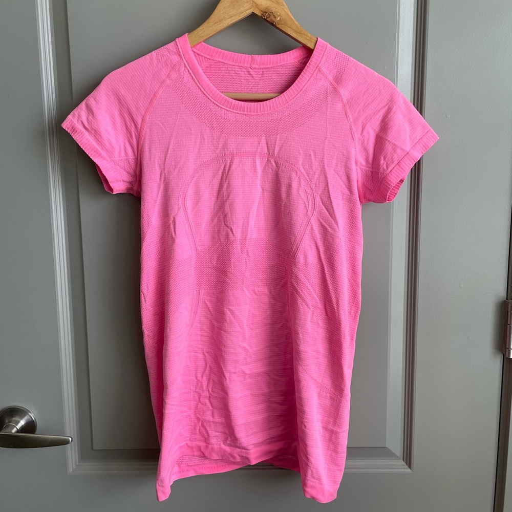 Lululemon Swiftly Tech Tee Pink Size 8